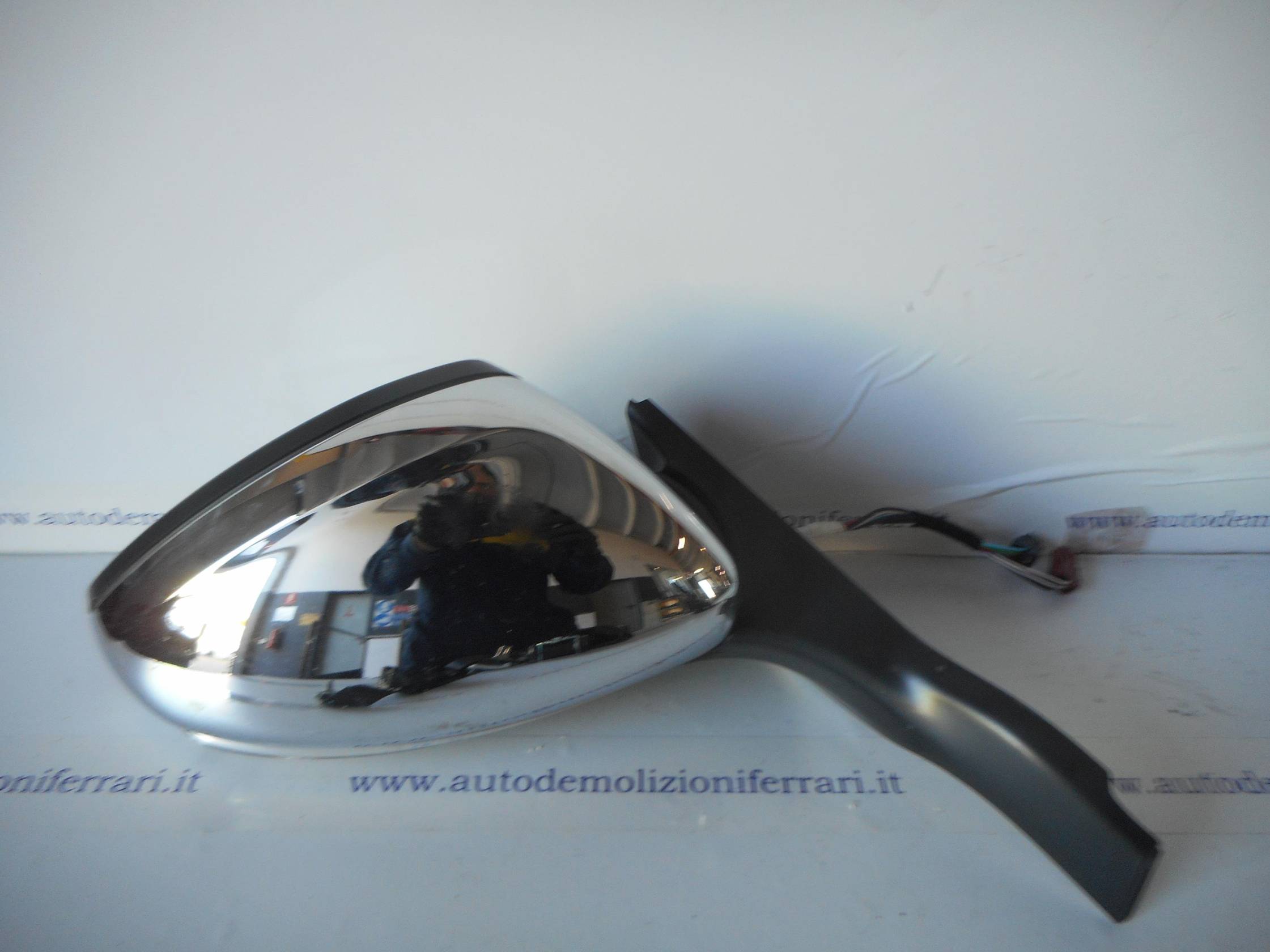 Retrovisore est. regolaz. elettr. dx.